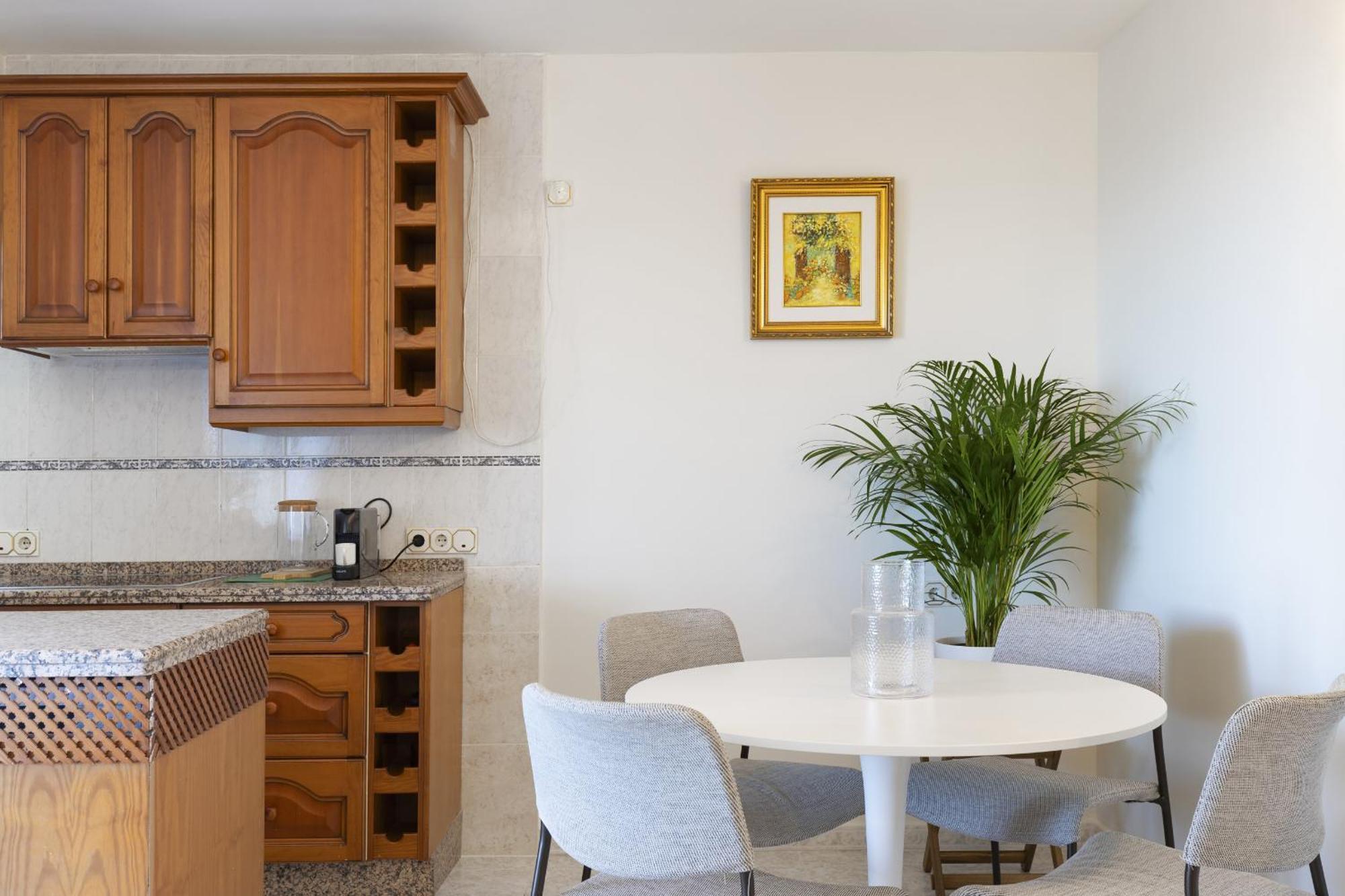 Apartamento Beachfront With Terrace And Seaviews